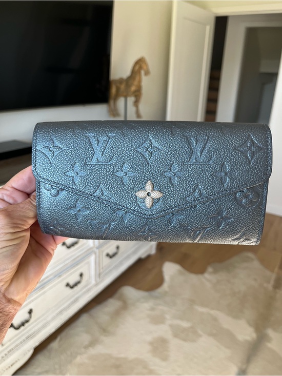 Louis Vuitton Handbags - Louis Vuitton Monogram Shimmering Empriente Sarah Wallet